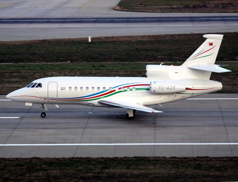 FALC 900  TC-AZR