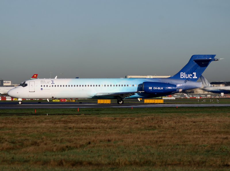 Boeing 717  OH-BLH