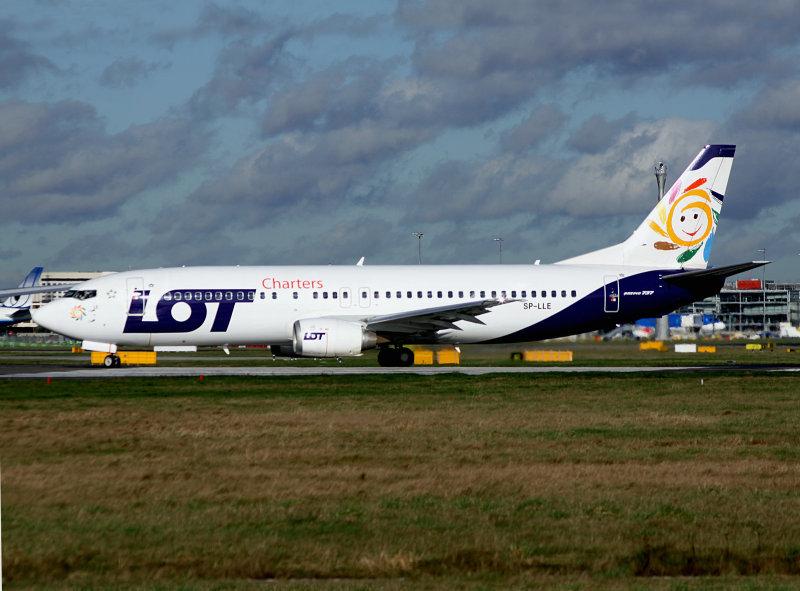 B737-400  SP-LLE