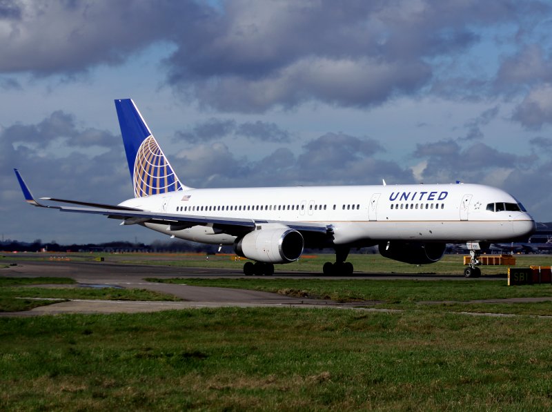 B757-200 N.......