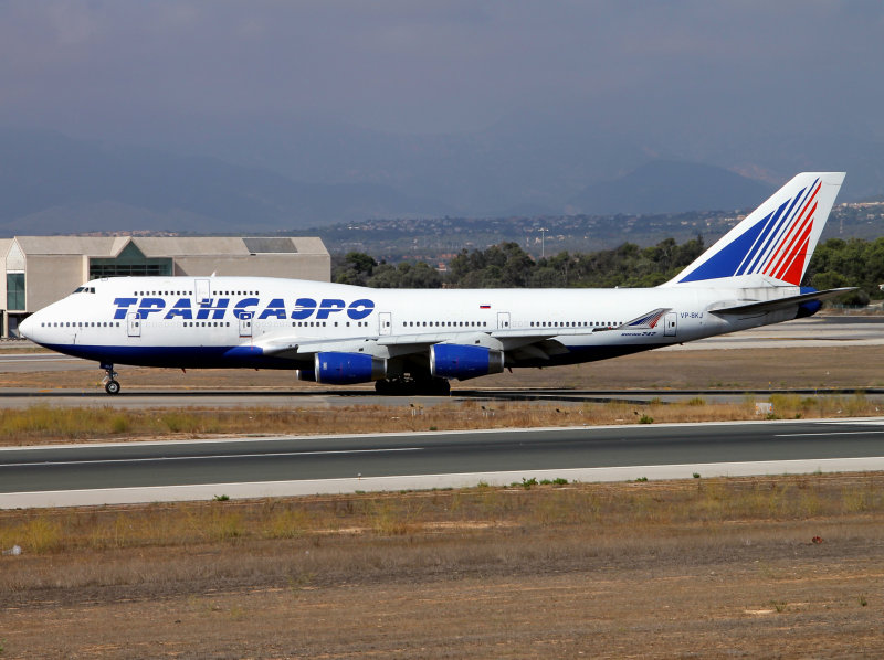 B747-400  VP-BKJ  