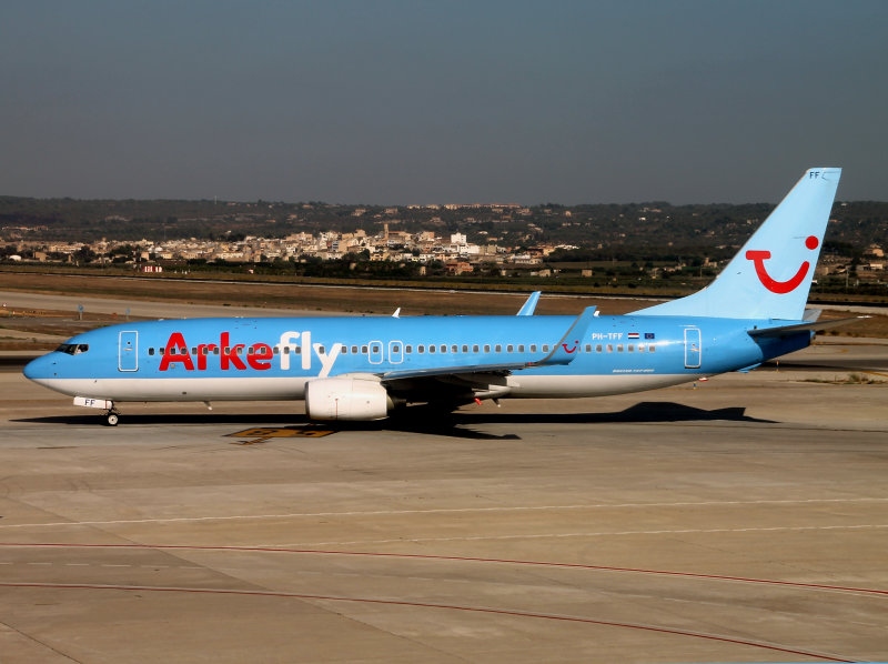 B737-800 PH-TFF 