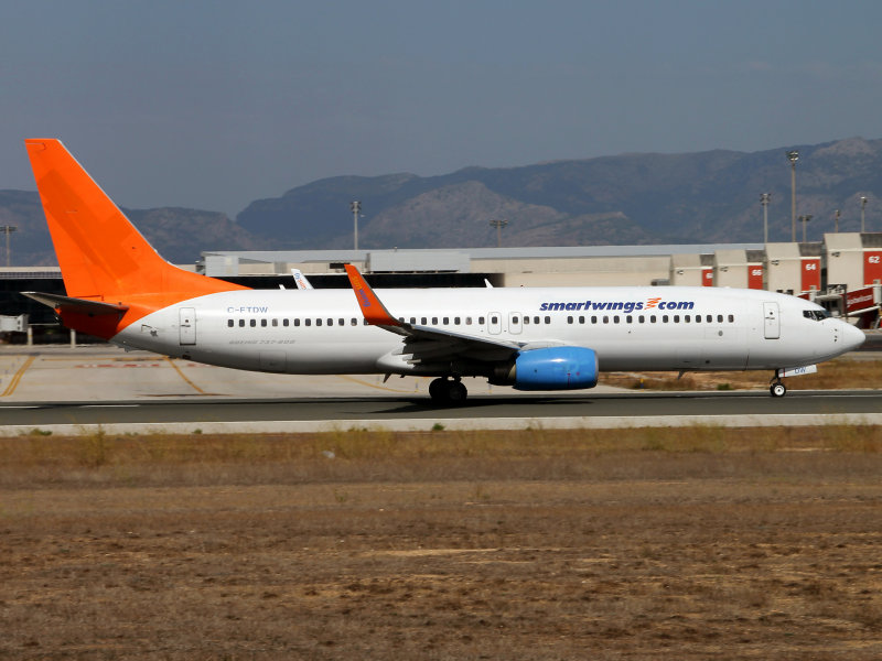 B737-800 C-FDTW  