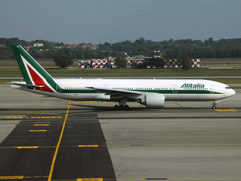 B772  I-DISA  