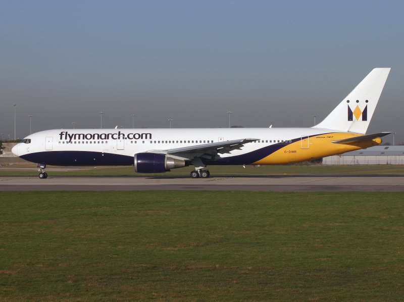 B767-300 G-DIMB