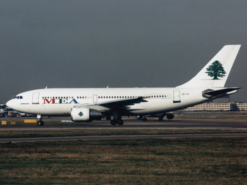 A310-200 3B-STJ
