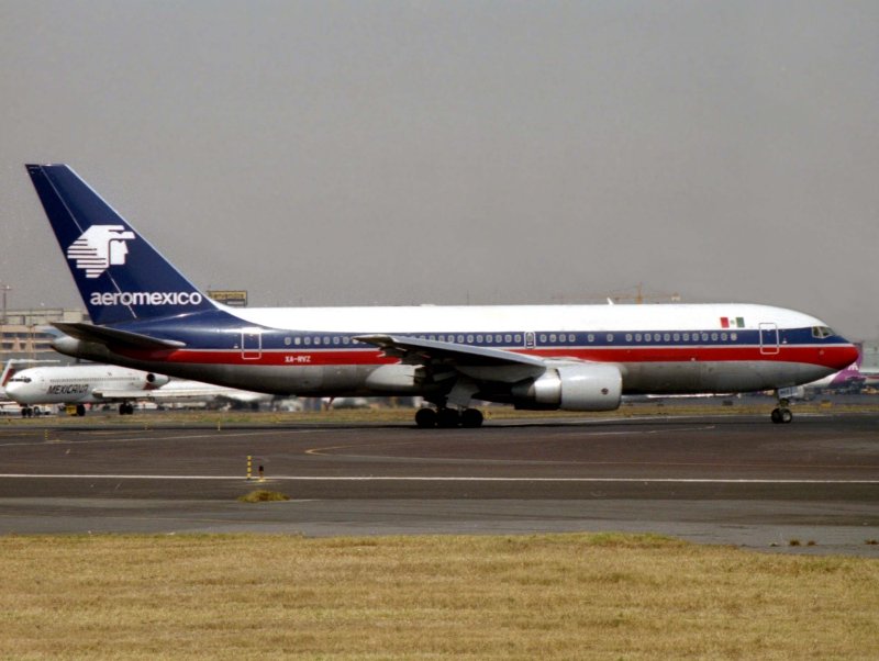 B767-200 XA-RVZ