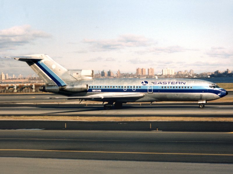 B727-100 N8134N
