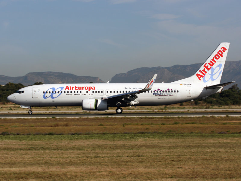 B737-800 EC-JNF