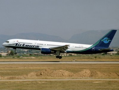 B757-200   G-CSVS  