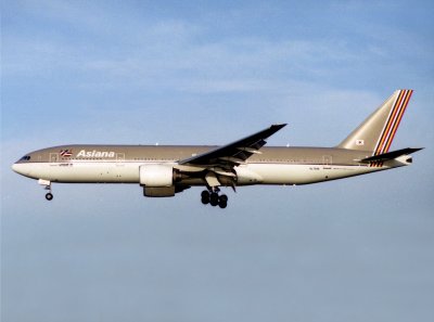 B777-200  HL-7596