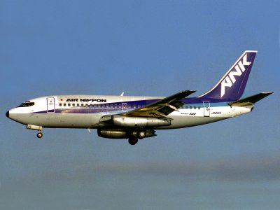 B737-200  JA-8415