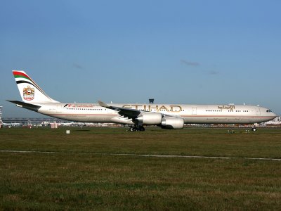 A340-600  A6-EHL