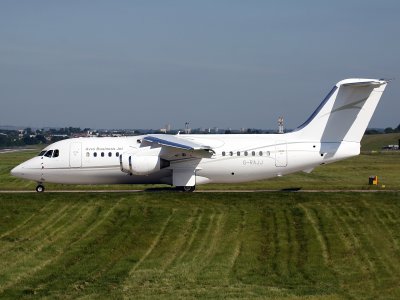 Bae Avro RJ-85 G-RAJJ  