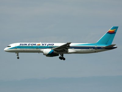 B757-200  4X-EBT