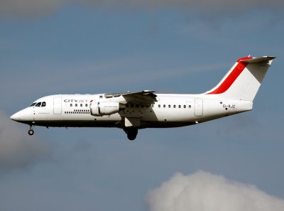 RJ-85  EI-RJZ