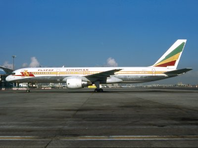 B752  ET-AKF