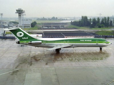 B727-200  YI-AGK