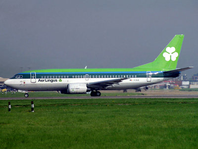 B737-300  EI-BUE