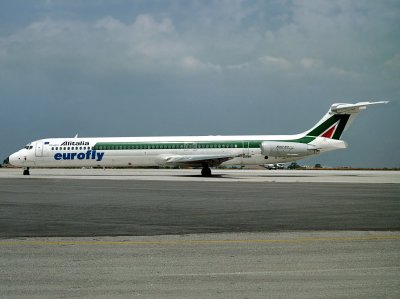 MD-83   I-DANH