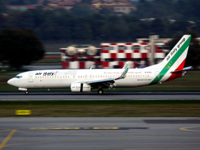 B737-800 EI-EOJ 