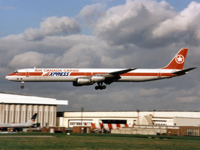 Douglas DC-8-71F 