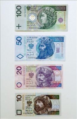zloty notes.jpg