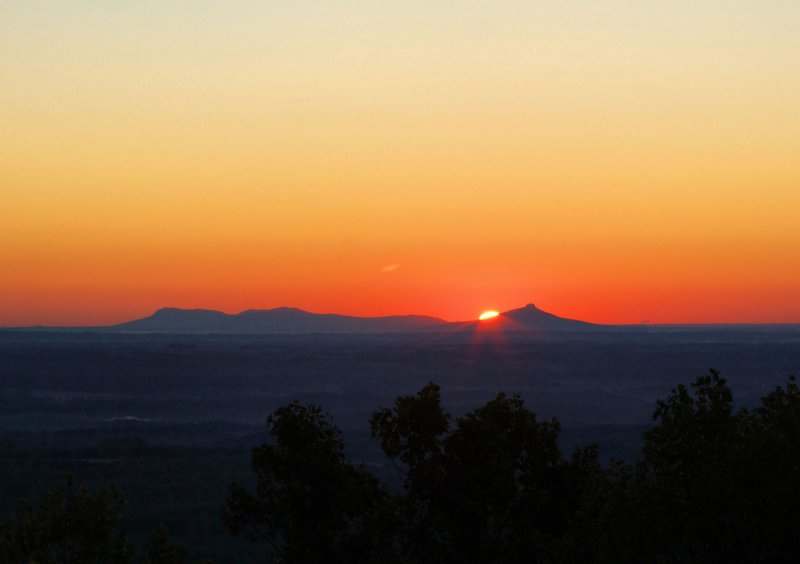 Sunrise at Pilot Mountain This morning (10/02/10) - 3