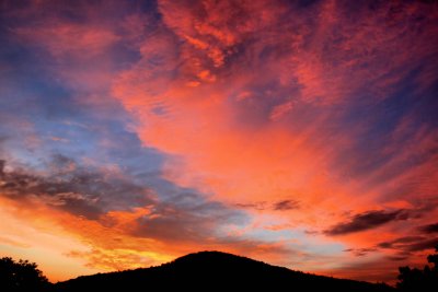 Sun Rise over Well knob