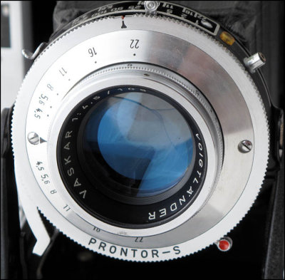 04 Voigtlander Bessa I.jpg