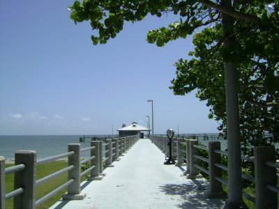 We were headed specifically to a National Park where Fort De Soto is located on it.  Before we found the actual fort, we saw a parking area with this nice pier behind it, so stopped to go check it out.  