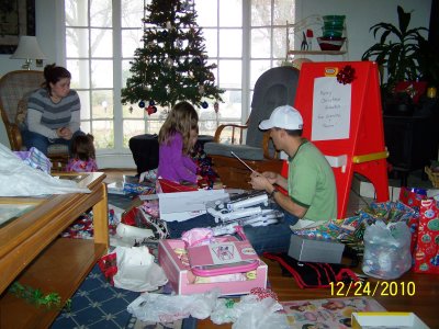 Christmas 2010 017.JPG