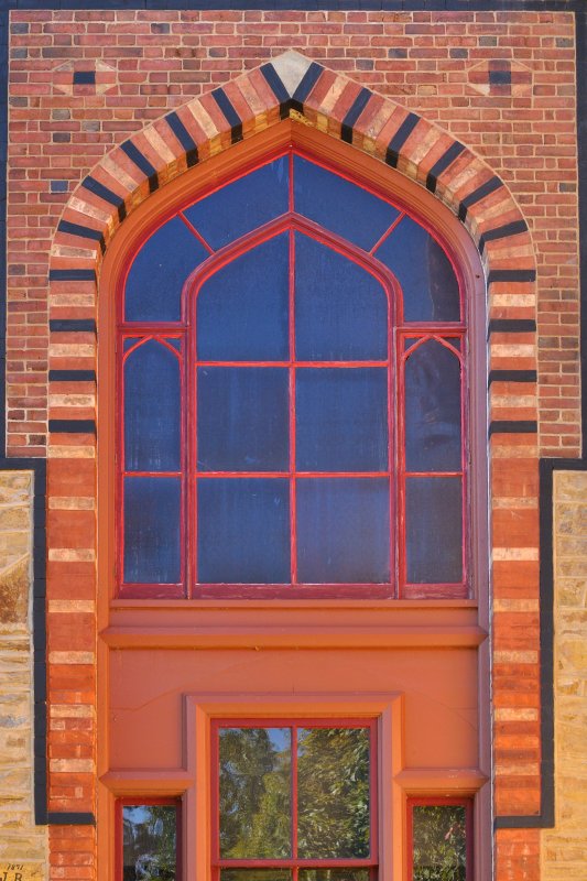 Olana Detail
