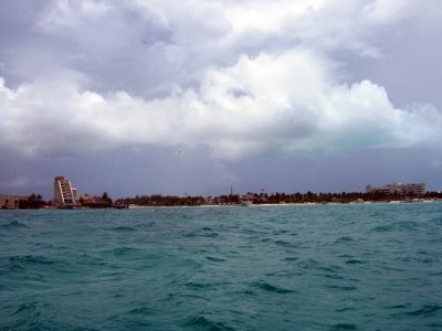 Isla Mujeures - the proposed snorkelling site