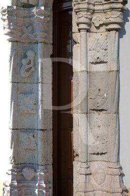Portal Manuelino da Antiga Capela do Esprito Santo de Alcaina Grande (IIP)