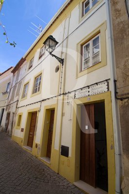 Casa na Rua dos Oleiros (do Brasil), 24 (Imvel de Interesse Municipal)