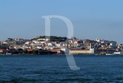 Em Cacilhas a Olhar para Lisboa