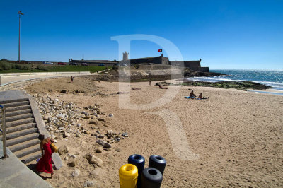 A Praia do Moinho e o Forte de So Julio da Barra