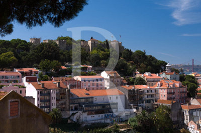 No Castelo Ponho um Cotovelo...