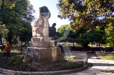 Monumento a Frana Borges, por Maximiano Alves (1925)