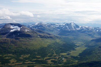 Stormyra og fjellene mot øst og sør.jpg