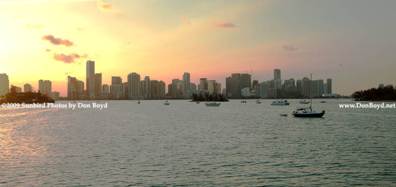 2009 - Miamis high rise buildings at sunset (#1665)