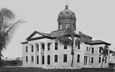 1907 - the Dade County Courthouse on 12th Street (later Flagler Street) in downtown Miami