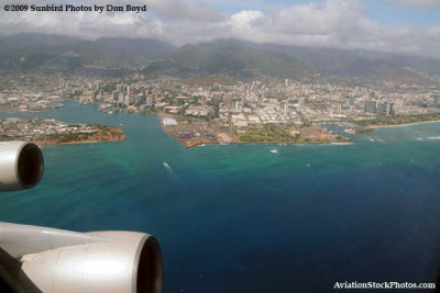2009 - Honolulu's Marina area and Waikiki Beach from Northwest Airlines B747-451 N664US flight 802 to Atlanta