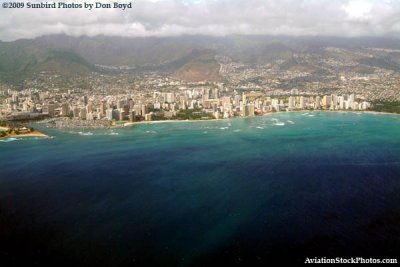 2009 - Waikiki Beach from Northwest Airlines B747-451 N664US flight 802