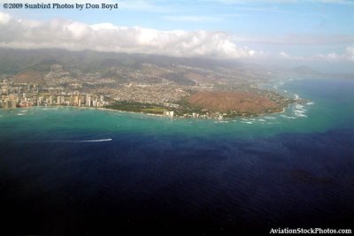 2009 - Waikiki Beach and Diamond Head from Northwest Airlines flight 802 B747-451 N664US
