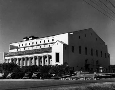1940's - Embry-Riddle Technical School at the Coliseum in Coral Gables during World War II