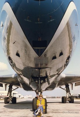 1992 - Brenda Reiter Goto sitting under the nose of Varig Airlines DC10-30 PP-VMW at Miami International Airport