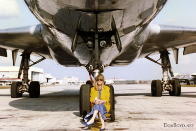 1992 - Brenda Reiter Goto sitting under the nose of Varig Airlines DC10-30 PP-VMW at Miami International Airport