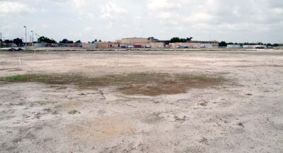 Looking south at Palm Springs Middle School from W. 59th Place - photo #1867